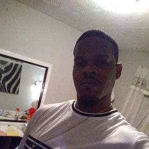 Meet your Posher, Maxwell